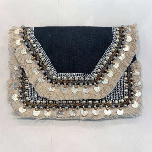 Handmade in India burlap clutch with sequins - Picture 6 of 16